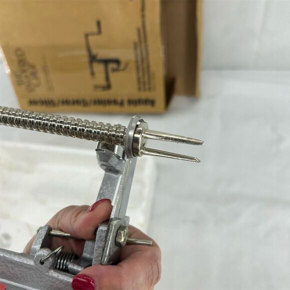 Pampered Chef Apple Peeler Corer Slicer with Box & Instructions - Picture 8 of 15